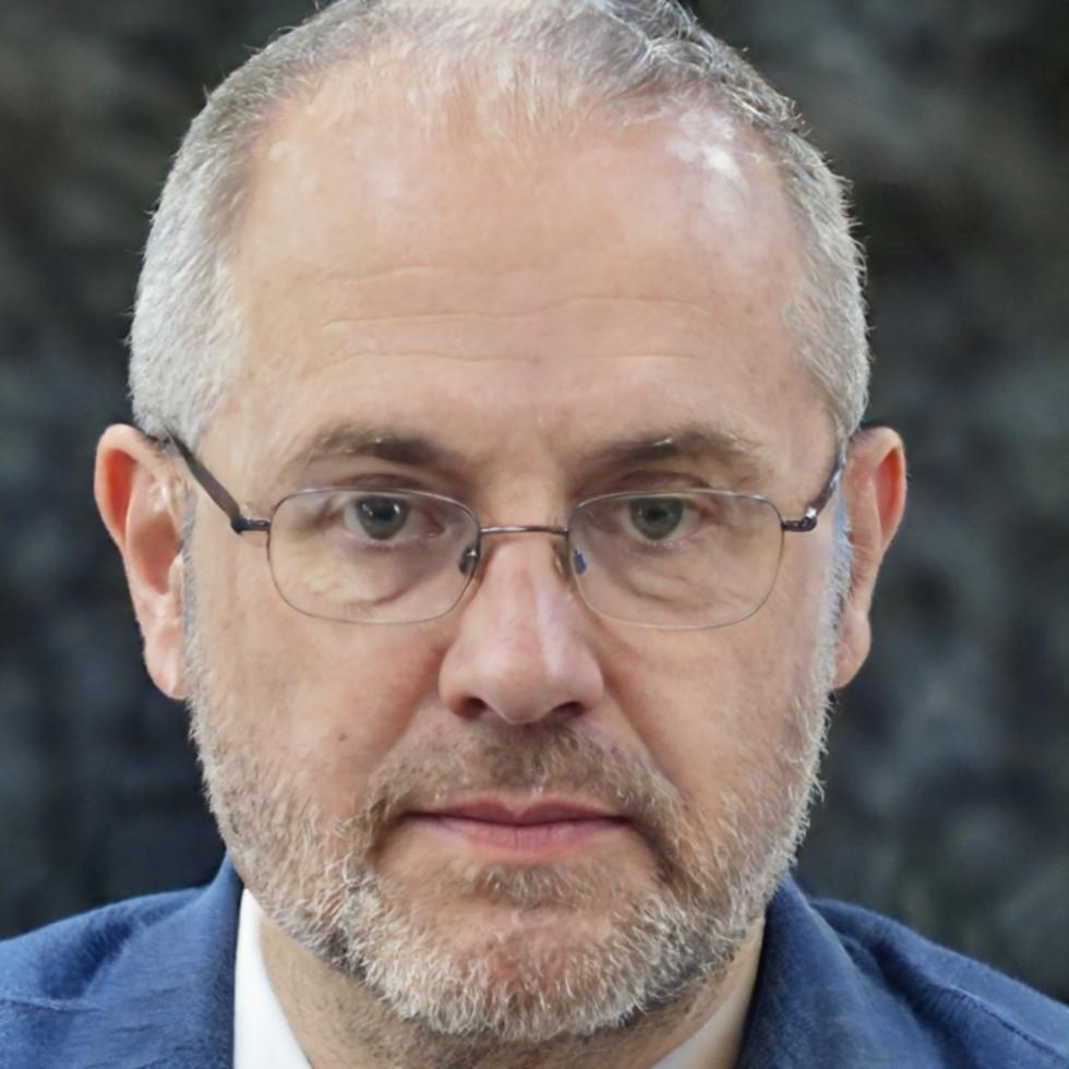 Portrait de Marc Dubois, client satisfait